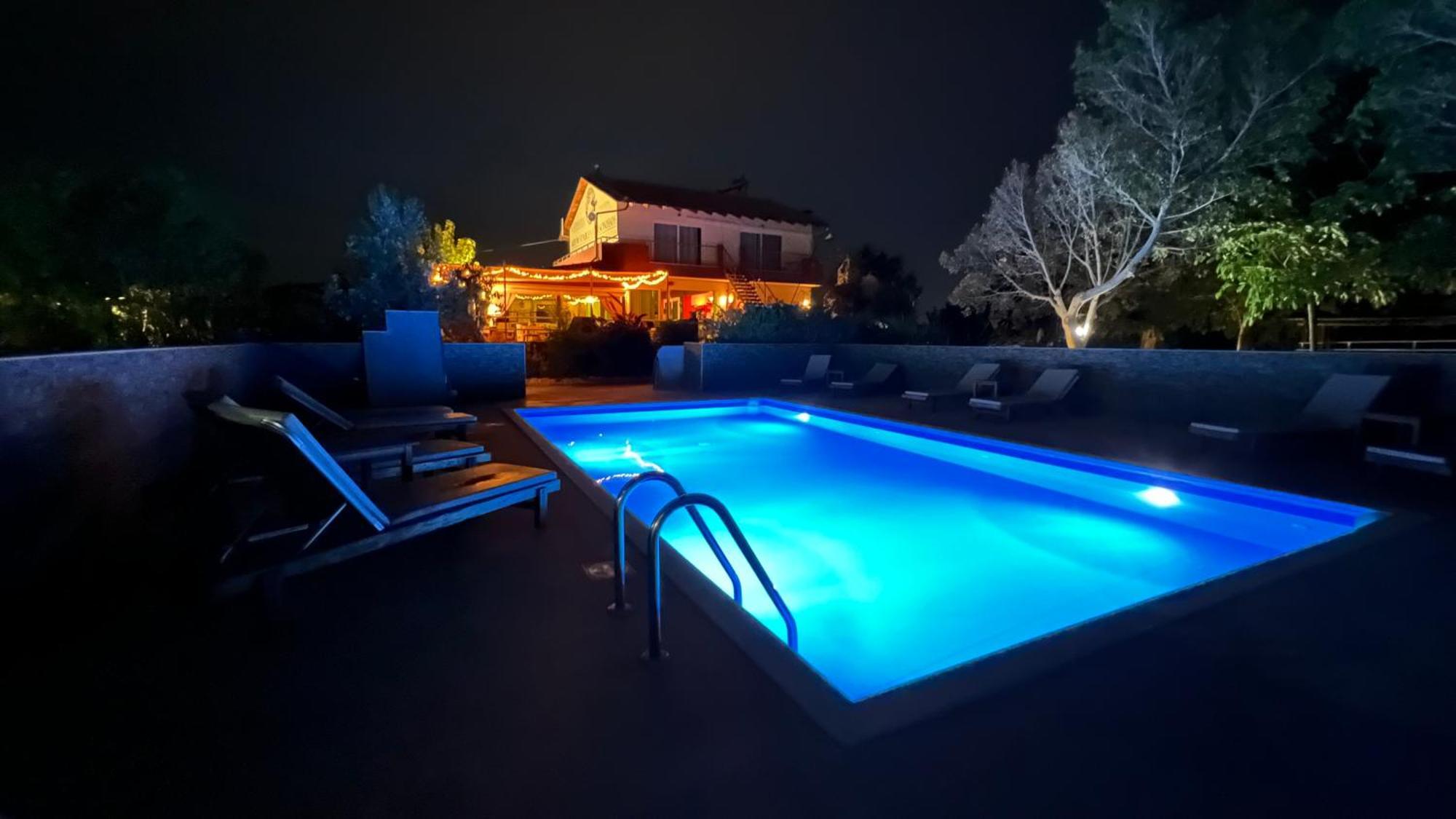 Arion Stables & Apartments Hersonissos  Ngoại thất bức ảnh
