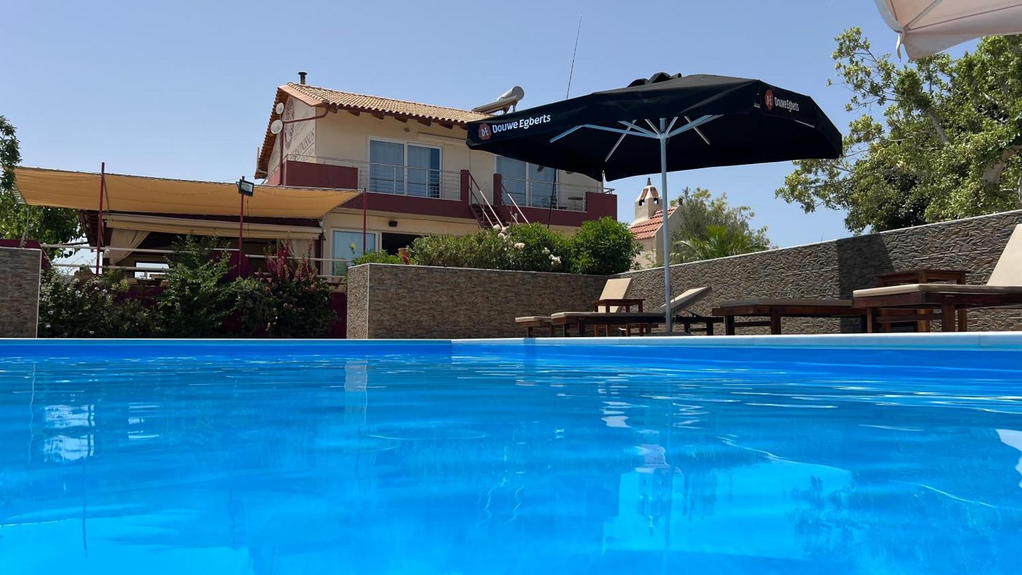 Arion Stables & Apartments Hersonissos  Ngoại thất bức ảnh