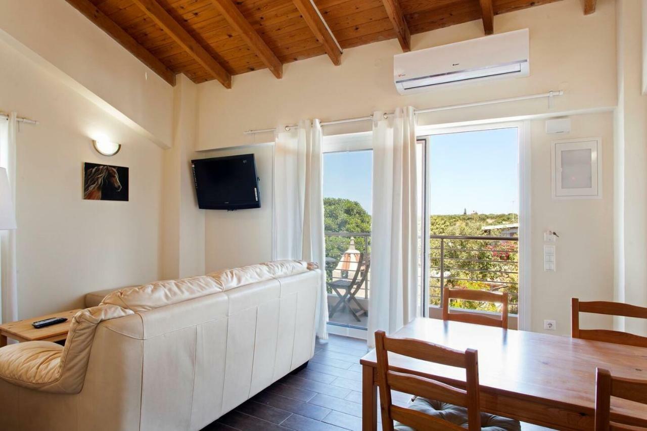 Arion Stables & Apartments Hersonissos  Ngoại thất bức ảnh